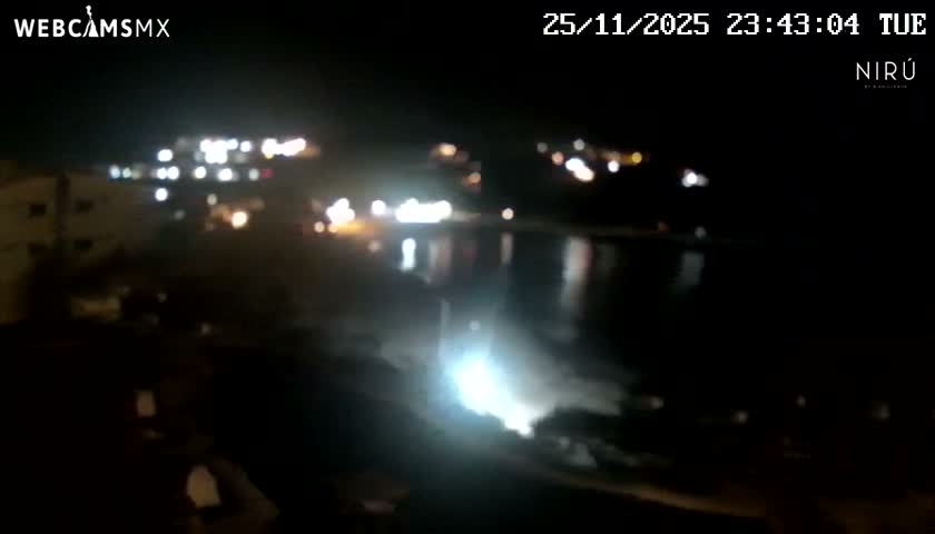 La Crucecita, Bahia Santa Cruz Huatulco Beach Live Cam - Santa Maria Huatulco, Oaxaca, Mexico