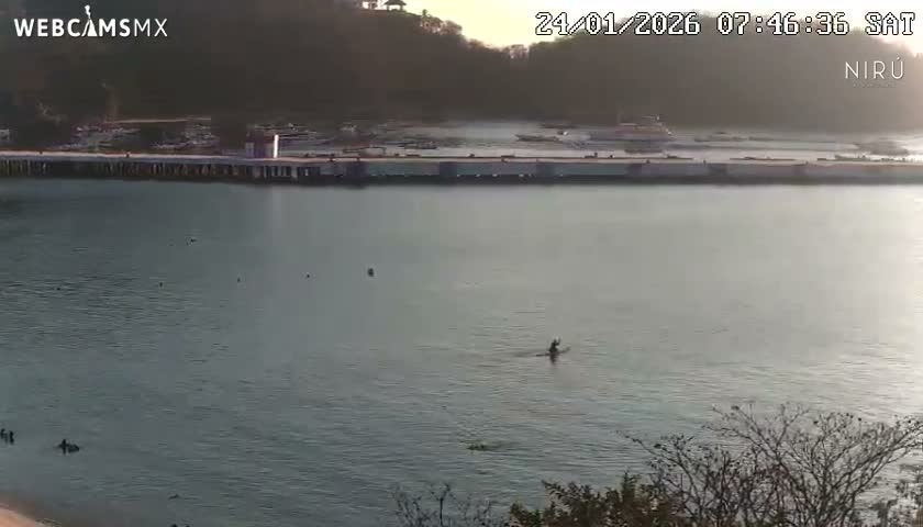 La Crucecita, Bahia Santa Cruz Huatulco Beach Live Cam - Santa Maria Huatulco, Oaxaca, Mexico