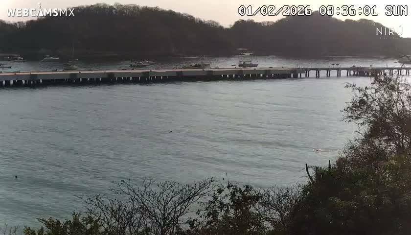 La Crucecita, Bahia Santa Cruz Huatulco Beach Live Cam - Santa Maria Huatulco, Oaxaca, Mexico