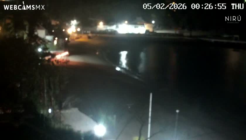 La Crucecita, Bahia Santa Cruz Huatulco Beach Live Cam - Santa Maria Huatulco, Oaxaca, Mexico