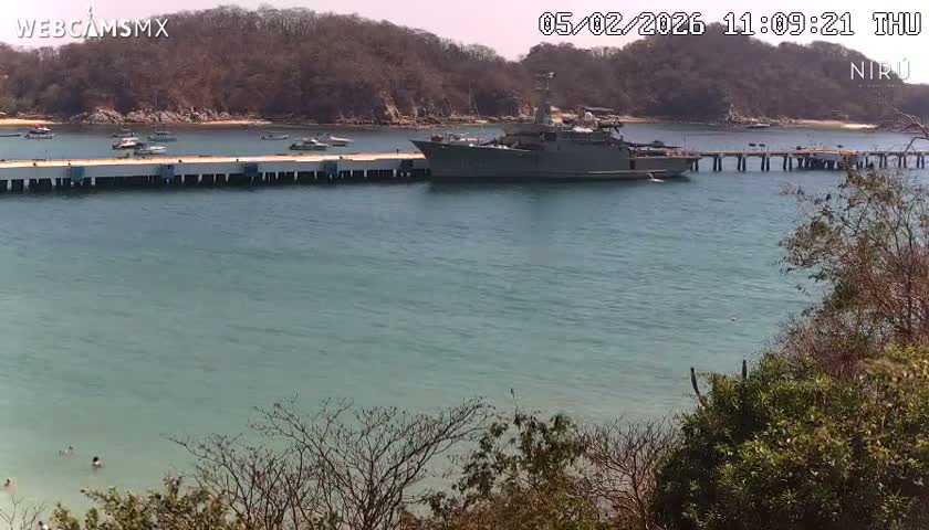 La Crucecita, Bahia Santa Cruz Huatulco Beach Live Cam - Santa Maria Huatulco, Oaxaca, Mexico