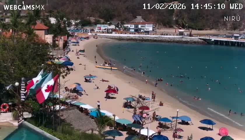 La Crucecita, Bahia Santa Cruz Huatulco Beach Live Cam - Santa Maria Huatulco, Oaxaca, Mexico