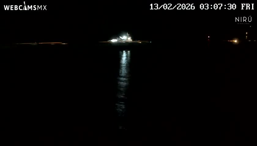 La Crucecita, Bahia Santa Cruz Huatulco Beach Live Cam - Santa Maria Huatulco, Oaxaca, Mexico