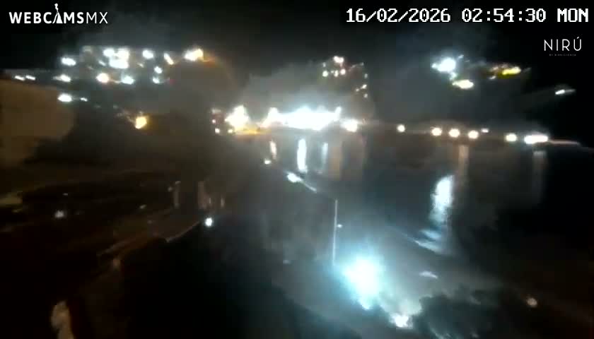La Crucecita, Bahia Santa Cruz Huatulco Beach Live Cam - Santa Maria Huatulco, Oaxaca, Mexico