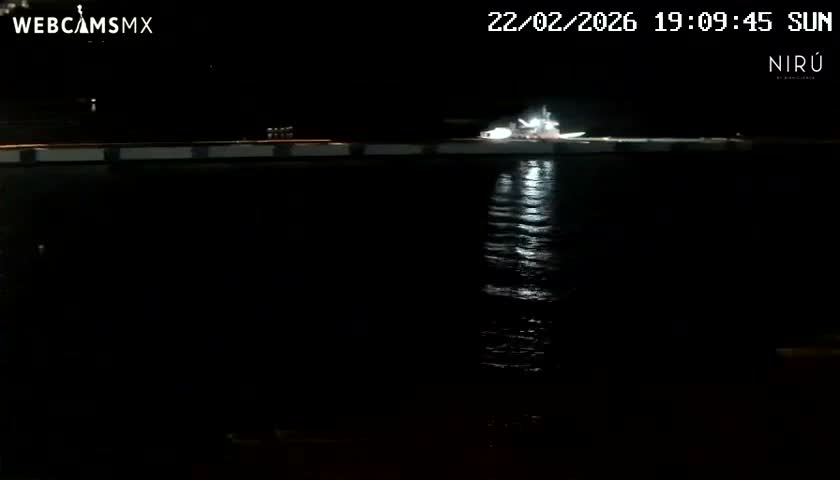 La Crucecita, Bahia Santa Cruz Huatulco Beach Live Cam - Santa Maria Huatulco, Oaxaca, Mexico
