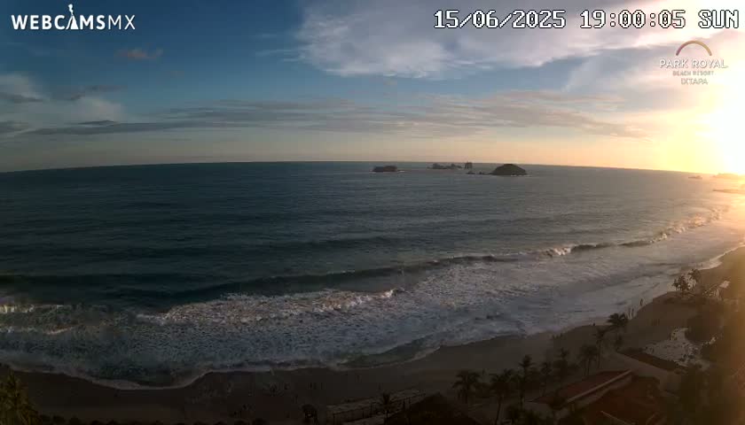 Ixtapa Zihuatanejo, Playa Ixtapa Beach live Cam - Zihuatanejo de Azueta, Guerrero, Mexico