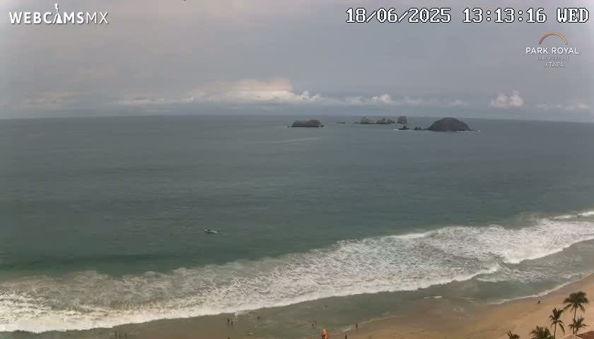 Ixtapa Zihuatanejo, Playa Ixtapa Beach live Cam - Zihuatanejo de Azueta, Guerrero, Mexico