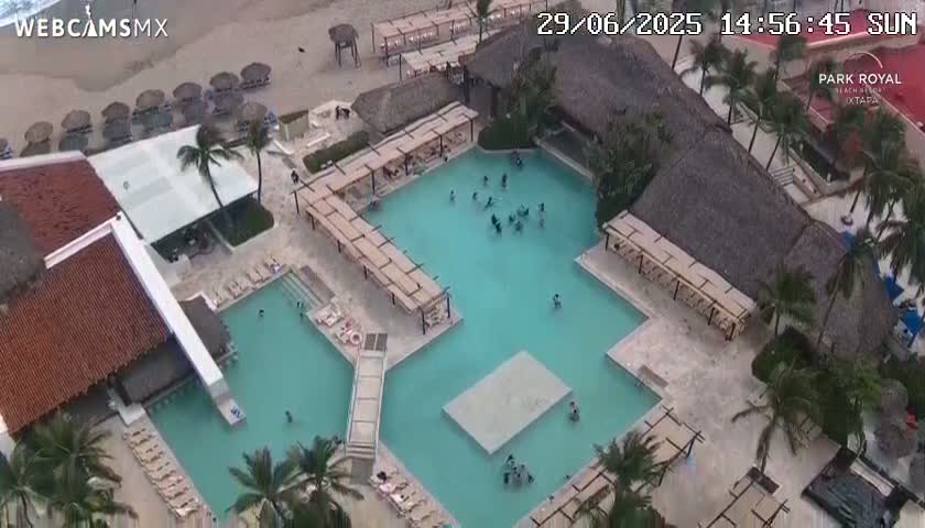 Ixtapa Zihuatanejo, Playa Ixtapa Beach live Cam - Zihuatanejo de Azueta, Guerrero, Mexico