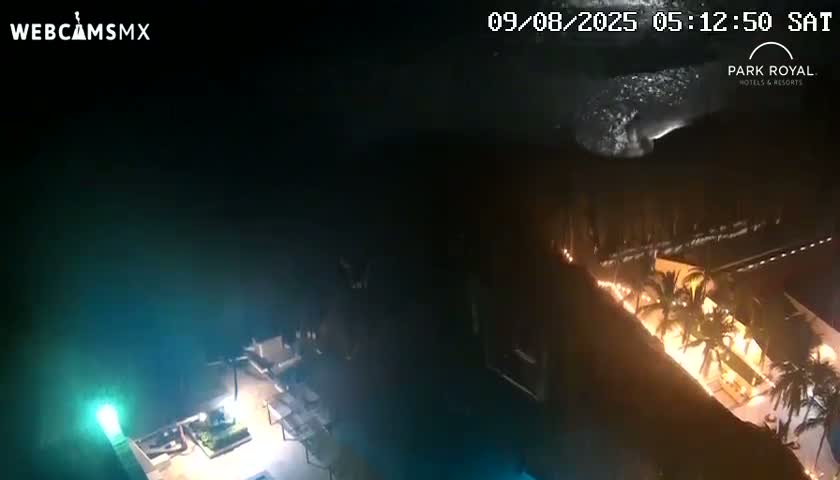 Ixtapa Zihuatanejo, Playa Ixtapa Beach live Cam - Zihuatanejo de Azueta, Guerrero, Mexico