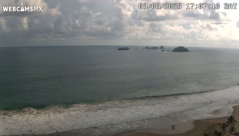 Ixtapa Zihuatanejo, Playa Ixtapa Beach live Cam - Zihuatanejo de Azueta, Guerrero, Mexico