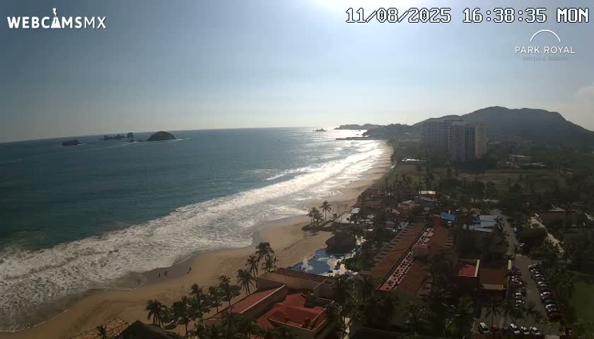 Ixtapa Zihuatanejo, Playa Ixtapa Beach live Cam - Zihuatanejo de Azueta, Guerrero, Mexico
