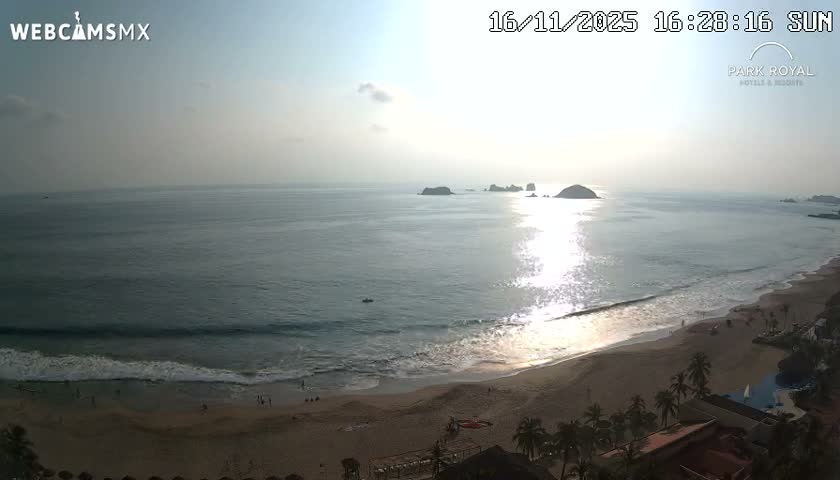 Ixtapa Zihuatanejo, Playa Ixtapa Beach live Cam - Zihuatanejo de Azueta, Guerrero, Mexico