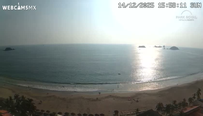 Ixtapa Zihuatanejo, Playa Ixtapa Beach live Cam - Zihuatanejo de Azueta, Guerrero, Mexico