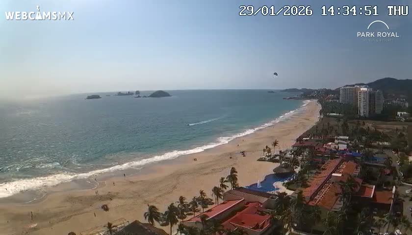 Ixtapa Zihuatanejo, Playa Ixtapa Beach live Cam - Zihuatanejo de Azueta, Guerrero, Mexico