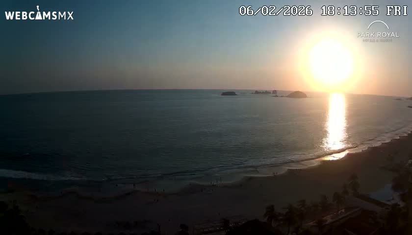 Ixtapa Zihuatanejo, Playa Ixtapa Beach live Cam - Zihuatanejo de Azueta, Guerrero, Mexico