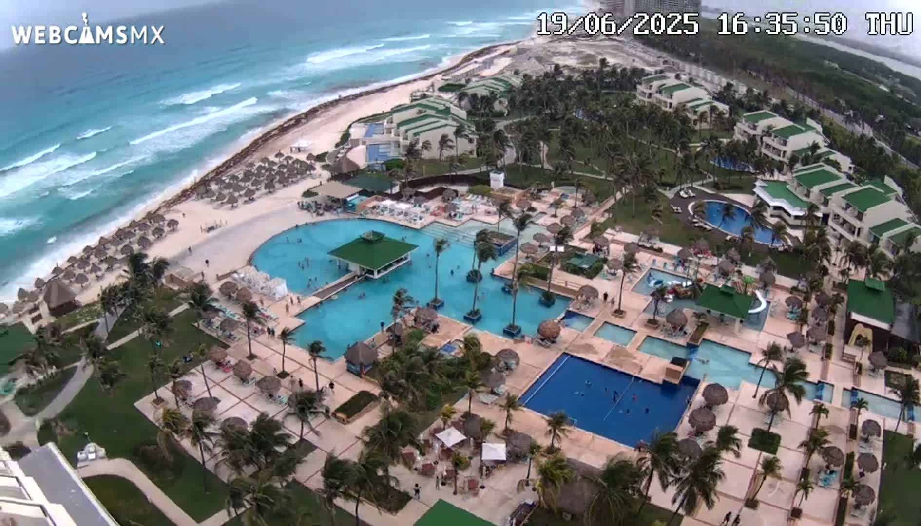 Cancún (Cancun) Playa Delfines Beach Live Cam - Benito Juarez, Quintana Roo, Mexico