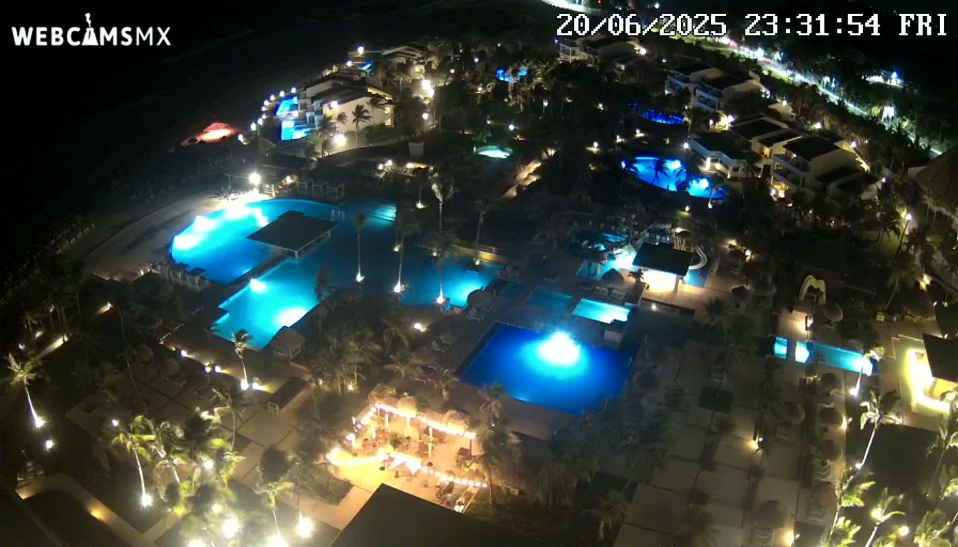 Cancún (Cancun) Playa Delfines Beach Live Cam - Benito Juarez, Quintana Roo, Mexico