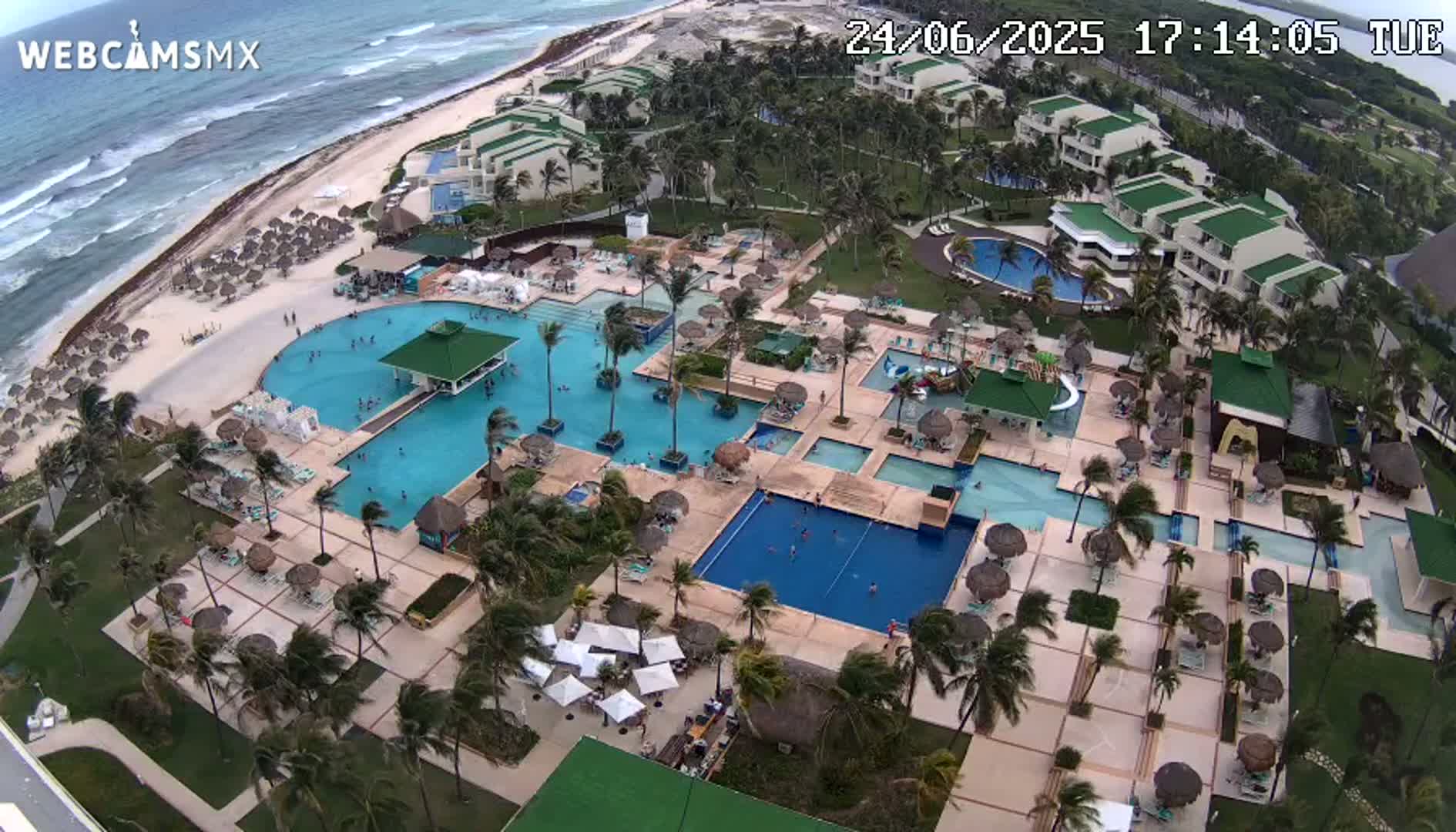 Cancún (Cancun) Playa Delfines Beach Live Cam - Benito Juarez, Quintana Roo, Mexico
