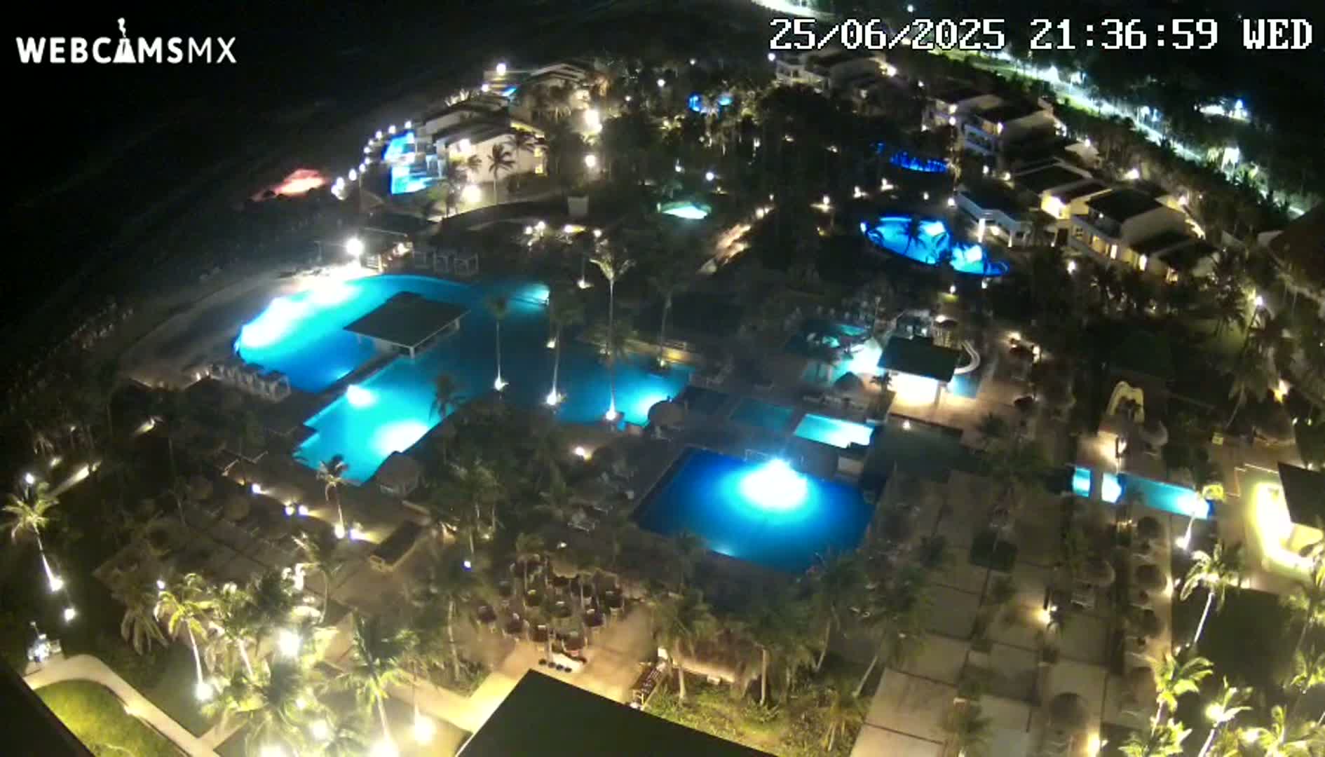 Cancún (Cancun) Playa Delfines Beach Live Cam - Benito Juarez, Quintana Roo, Mexico