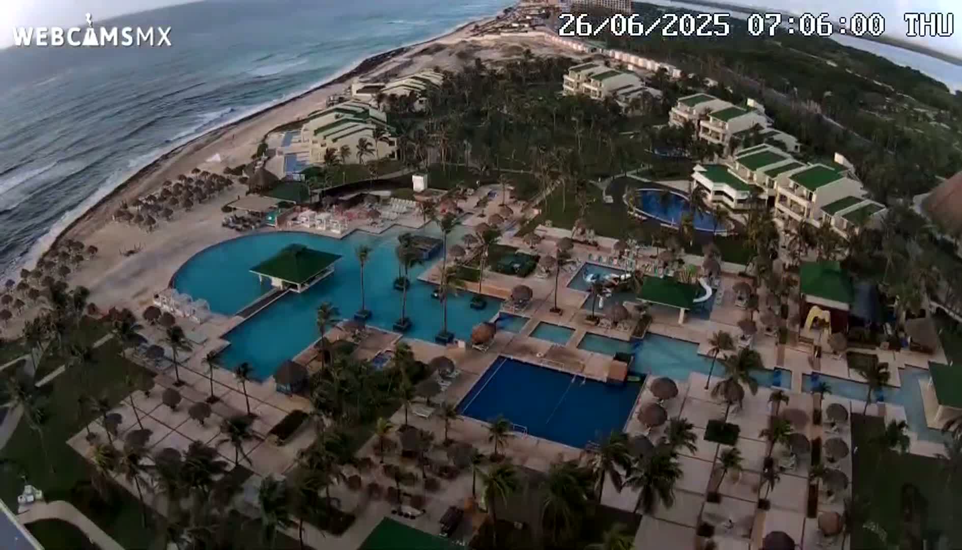 Cancún (Cancun) Playa Delfines Beach Live Cam - Benito Juarez, Quintana Roo, Mexico