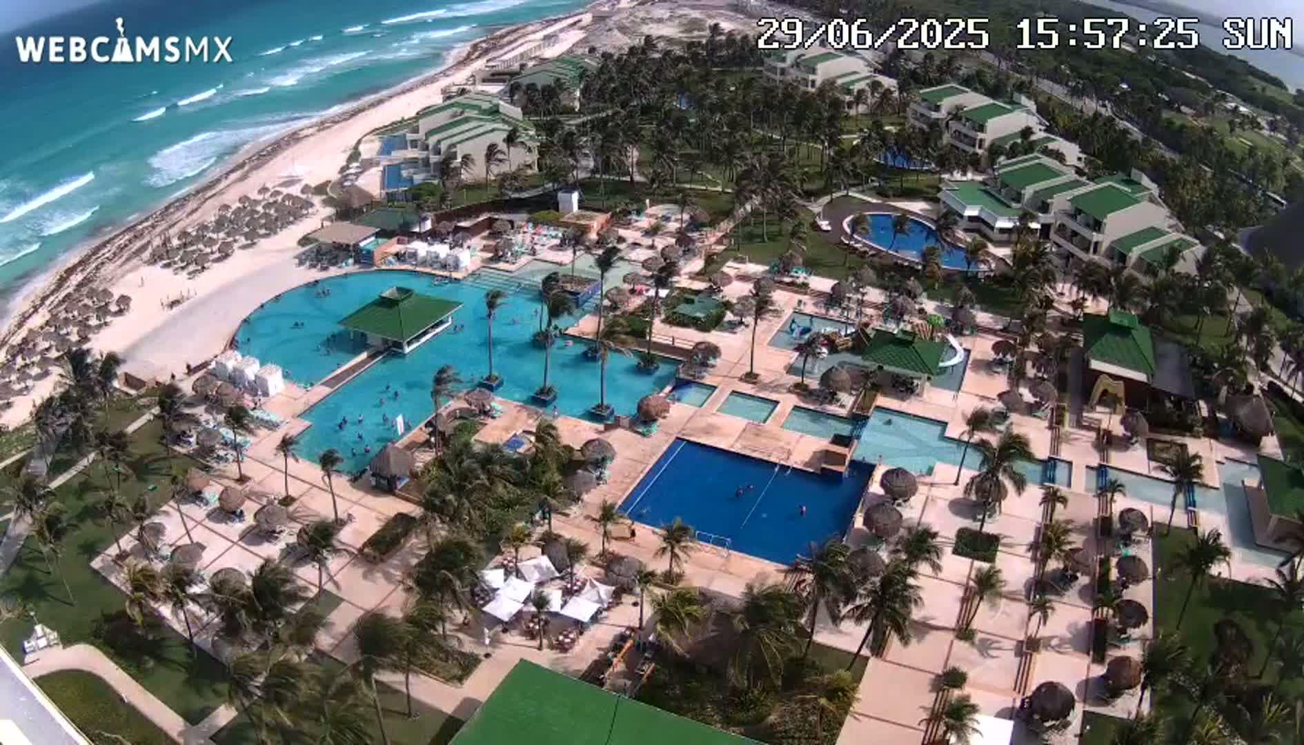 Cancún (Cancun) Playa Delfines Beach Live Cam - Benito Juarez, Quintana Roo, Mexico