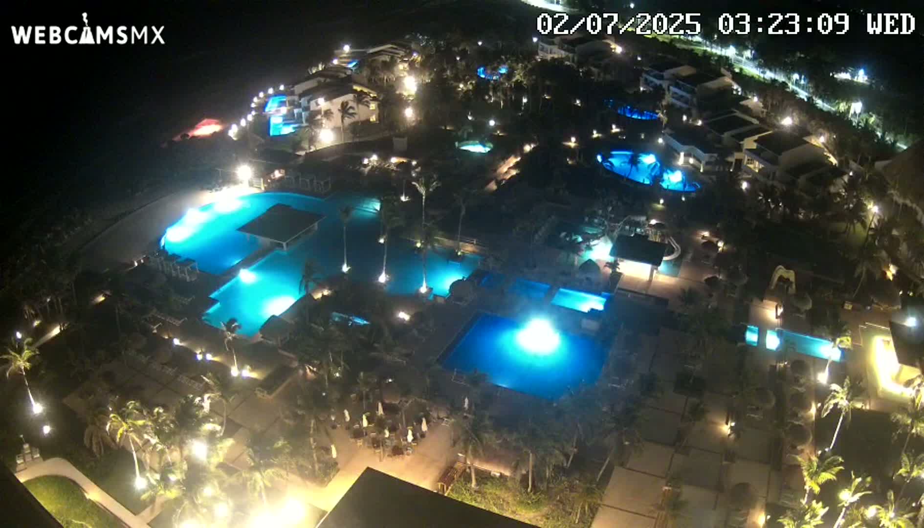 Cancún (Cancun) Playa Delfines Beach Live Cam - Benito Juarez, Quintana Roo, Mexico