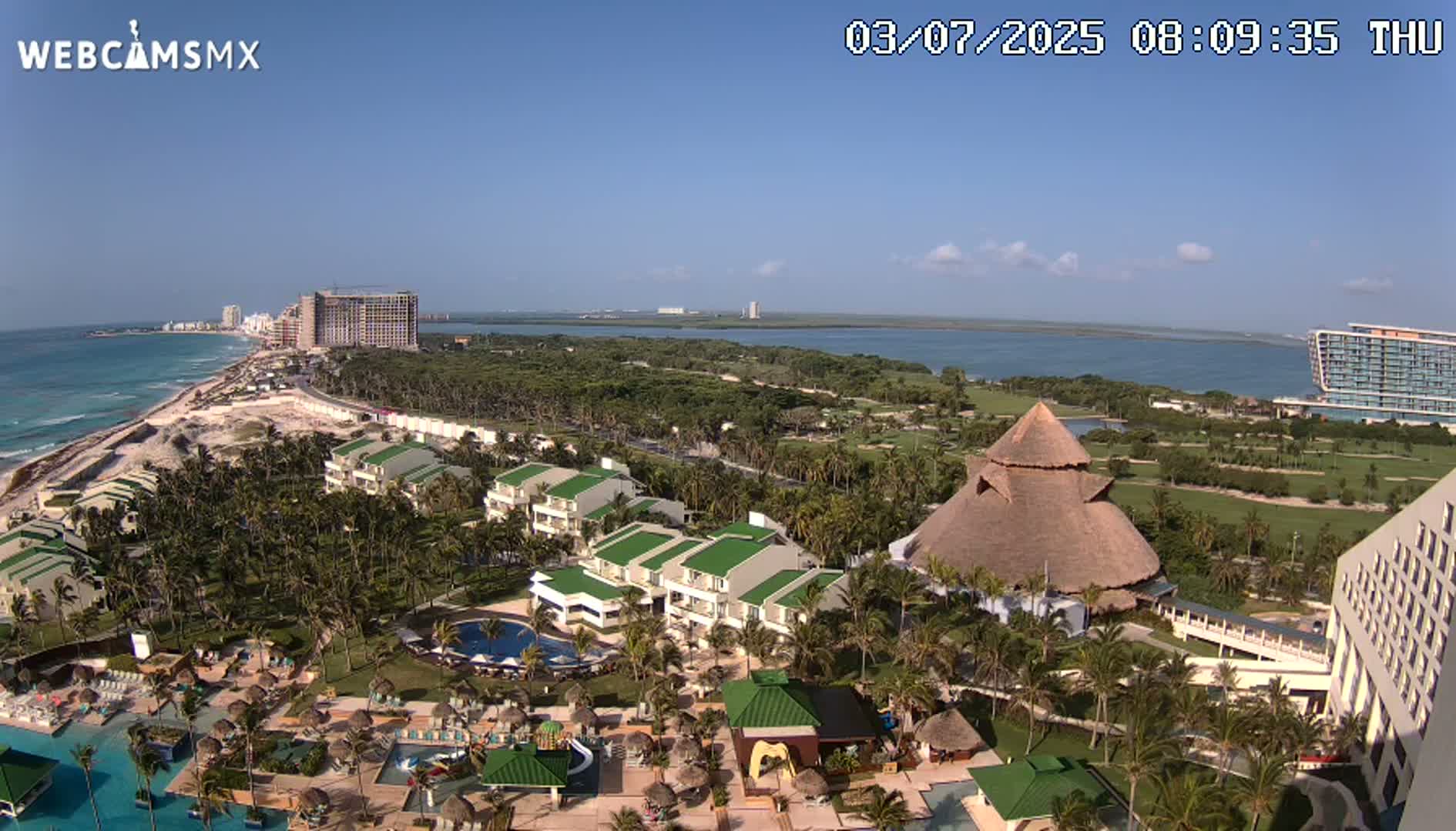 Cancún (Cancun) Playa Delfines Beach Live Cam - Benito Juarez, Quintana Roo, Mexico