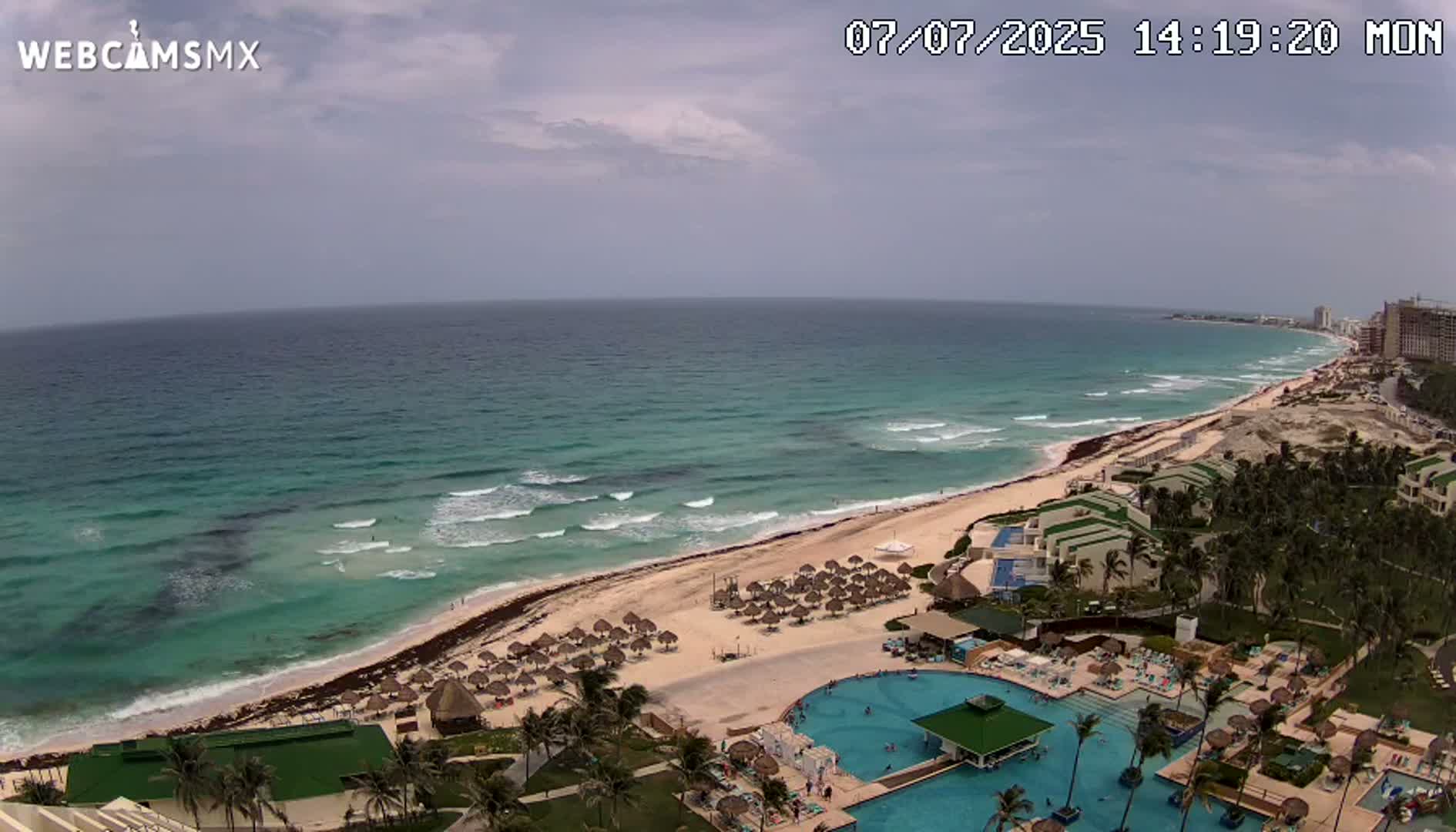 Cancún (Cancun) Playa Delfines Beach Live Cam - Benito Juarez, Quintana Roo, Mexico