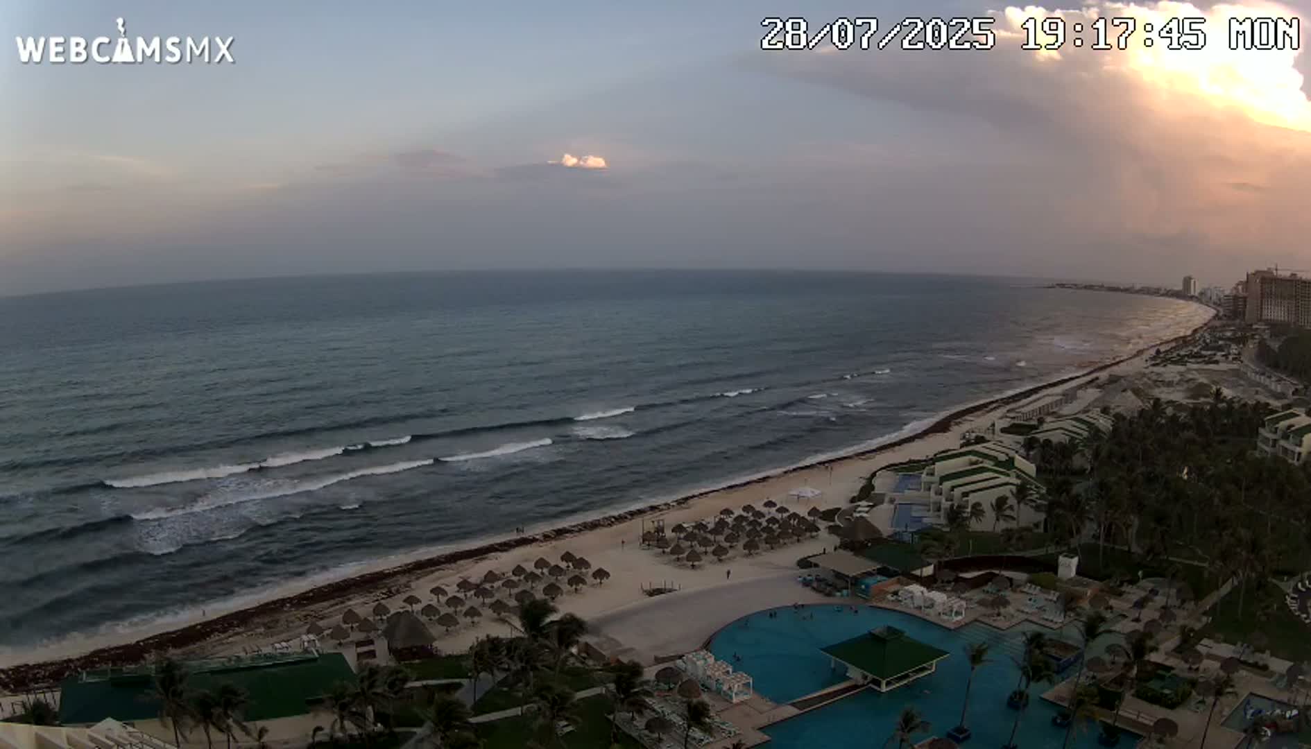 Cancún (Cancun) Playa Delfines Beach Live Cam - Benito Juarez, Quintana Roo, Mexico