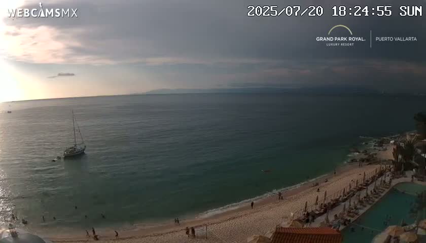 Playa La Garza Blanca Beach Live Cam - Puerto Vallarta, Jalisco, Mexico