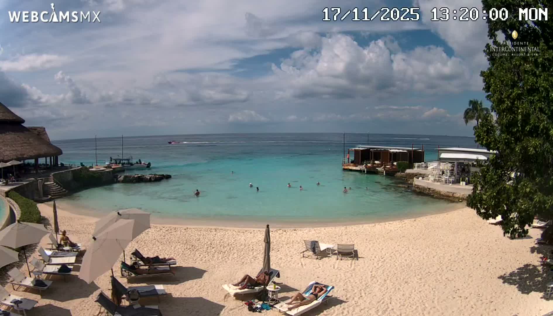 Cozumel,Presidente Intercontinental's Beach Live Cam - Zona Hotelera Sur, San Mugiel de Cozumel, Municipio de Cozumel, Quintana Roo, Mexico