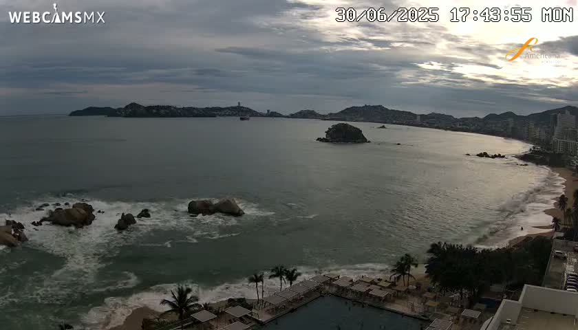 Acapulco,  Playa Condesa Beach Live Cam - Acapulco de Juarez, Guerrero, Mexico