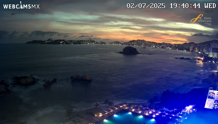 Acapulco,  Playa Condesa Beach Live Cam - Acapulco de Juarez, Guerrero, Mexico
