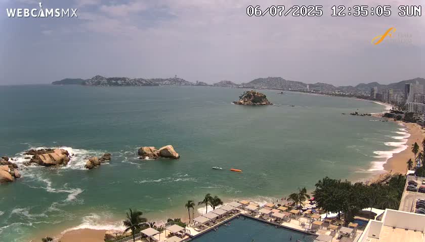 Acapulco,  Playa Condesa Beach Live Cam - Acapulco de Juarez, Guerrero, Mexico