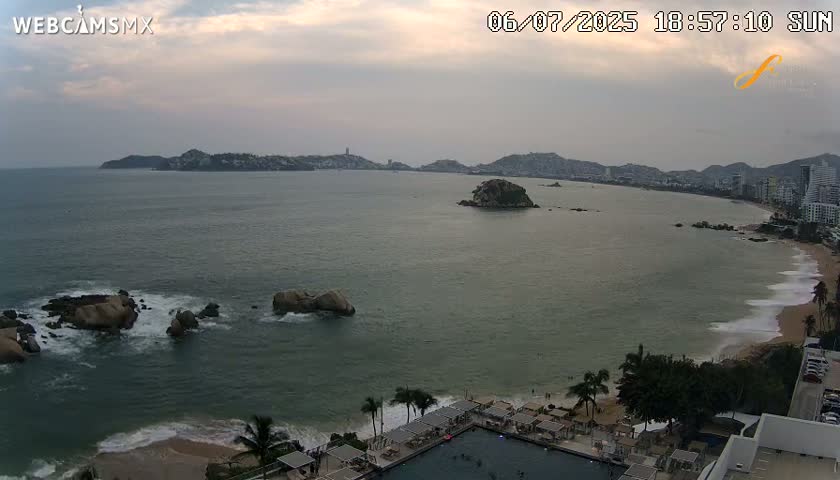 Acapulco,  Playa Condesa Beach Live Cam - Acapulco de Juarez, Guerrero, Mexico