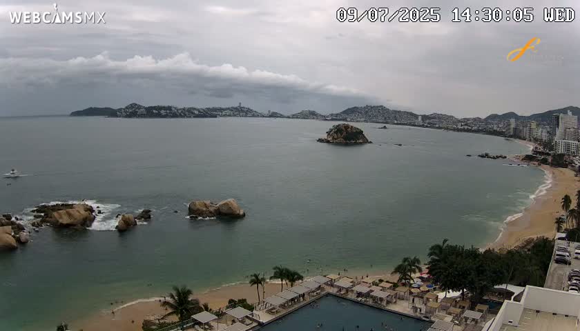 Acapulco,  Playa Condesa Beach Live Cam - Acapulco de Juarez, Guerrero, Mexico