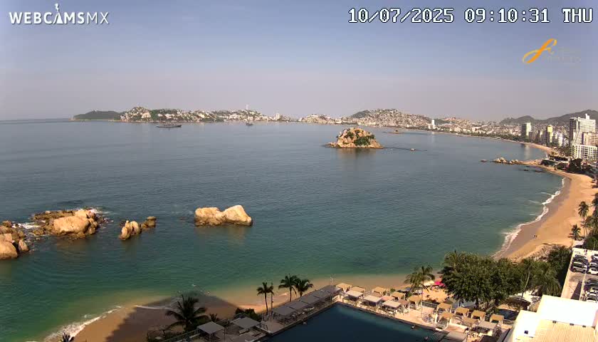 Acapulco,  Playa Condesa Beach Live Cam - Acapulco de Juarez, Guerrero, Mexico