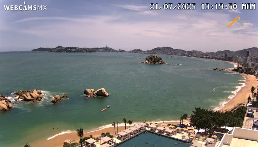 Acapulco,  Playa Condesa Beach Live Cam - Acapulco de Juarez, Guerrero, Mexico