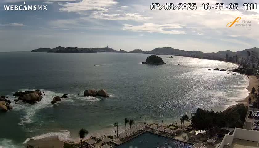 Acapulco,  Playa Condesa Beach Live Cam - Acapulco de Juarez, Guerrero, Mexico