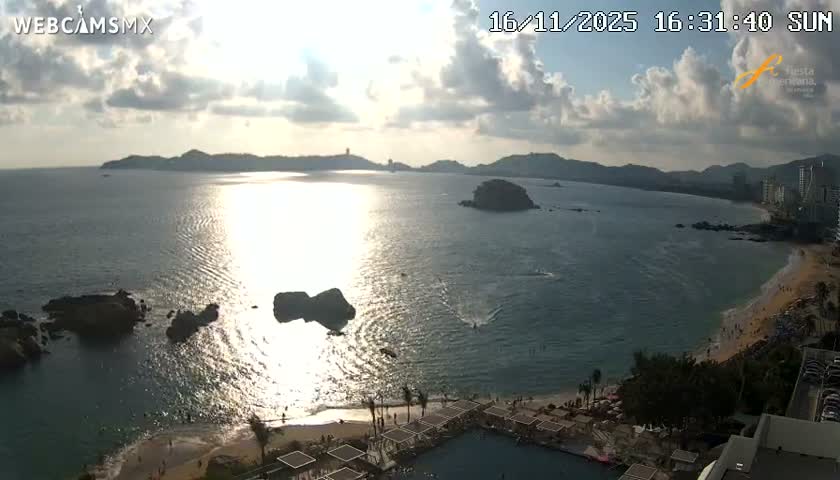 Acapulco,  Playa Condesa Beach Live Cam - Acapulco de Juarez, Guerrero, Mexico