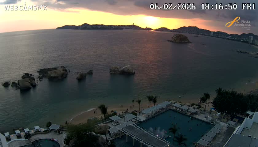 Acapulco,  Playa Condesa Beach Live Cam - Acapulco de Juarez, Guerrero, Mexico