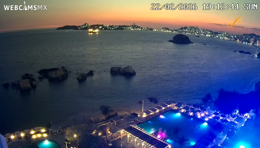 Acapulco,  Playa Condesa Beach Live Cam - Acapulco de Juarez, Guerrero, Mexico