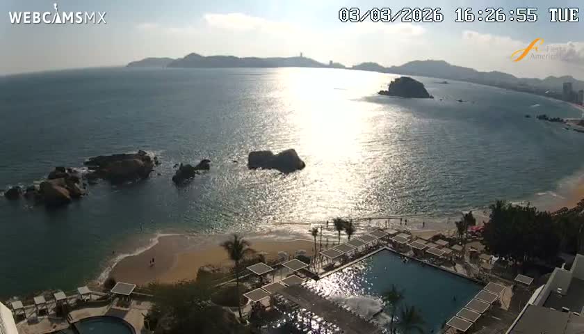 Acapulco,  Playa Condesa Beach Live Cam - Acapulco de Juarez, Guerrero, Mexico