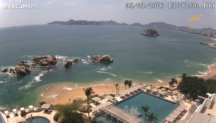 Acapulco,  Playa Condesa Beach Live Cam - Acapulco de Juarez, Guerrero, Mexico