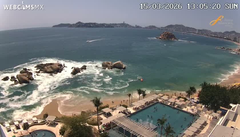Acapulco,  Playa Condesa Beach Live Cam - Acapulco de Juarez, Guerrero, Mexico