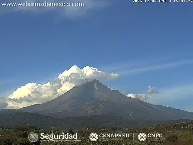 Volcán de  Colima Volcano from Montitlan Live Cam - Villa de Alvarez, Colima, Mexico