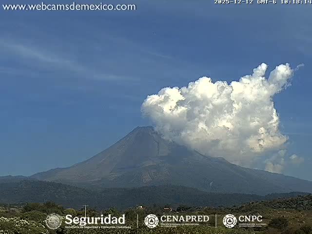 Volcán de  Colima Volcano from Montitlan Live Cam - Villa de Alvarez, Colima, Mexico