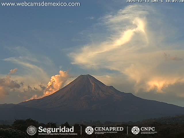 Volcán de  Colima Volcano from Montitlan Live Cam - Villa de Alvarez, Colima, Mexico
