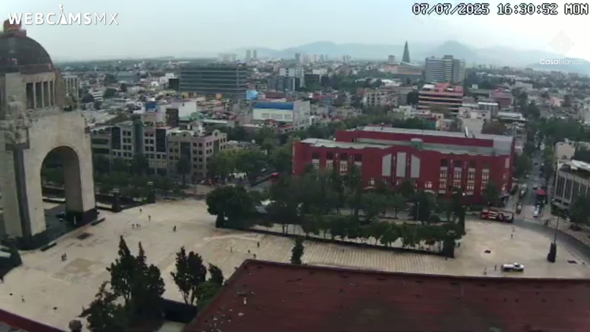 Mexico City, Monumento A la Revolución (Monument to the Revolution) & Plaza de la República Square Live Cam - Cuauhtemoc, Ciudad de Mexico, Mexico 