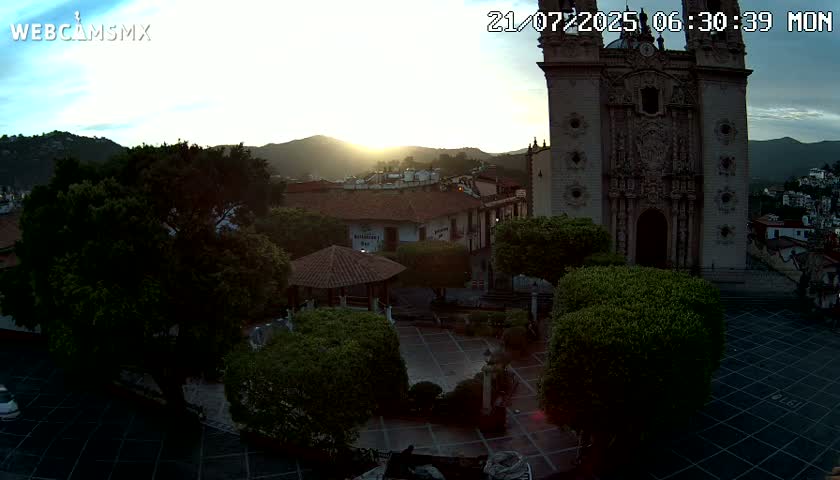 Taxco, Church -  Templo de Santa Prisca Temple Live Cam - Taxco de Alarcon,  Guerrero, Mexico